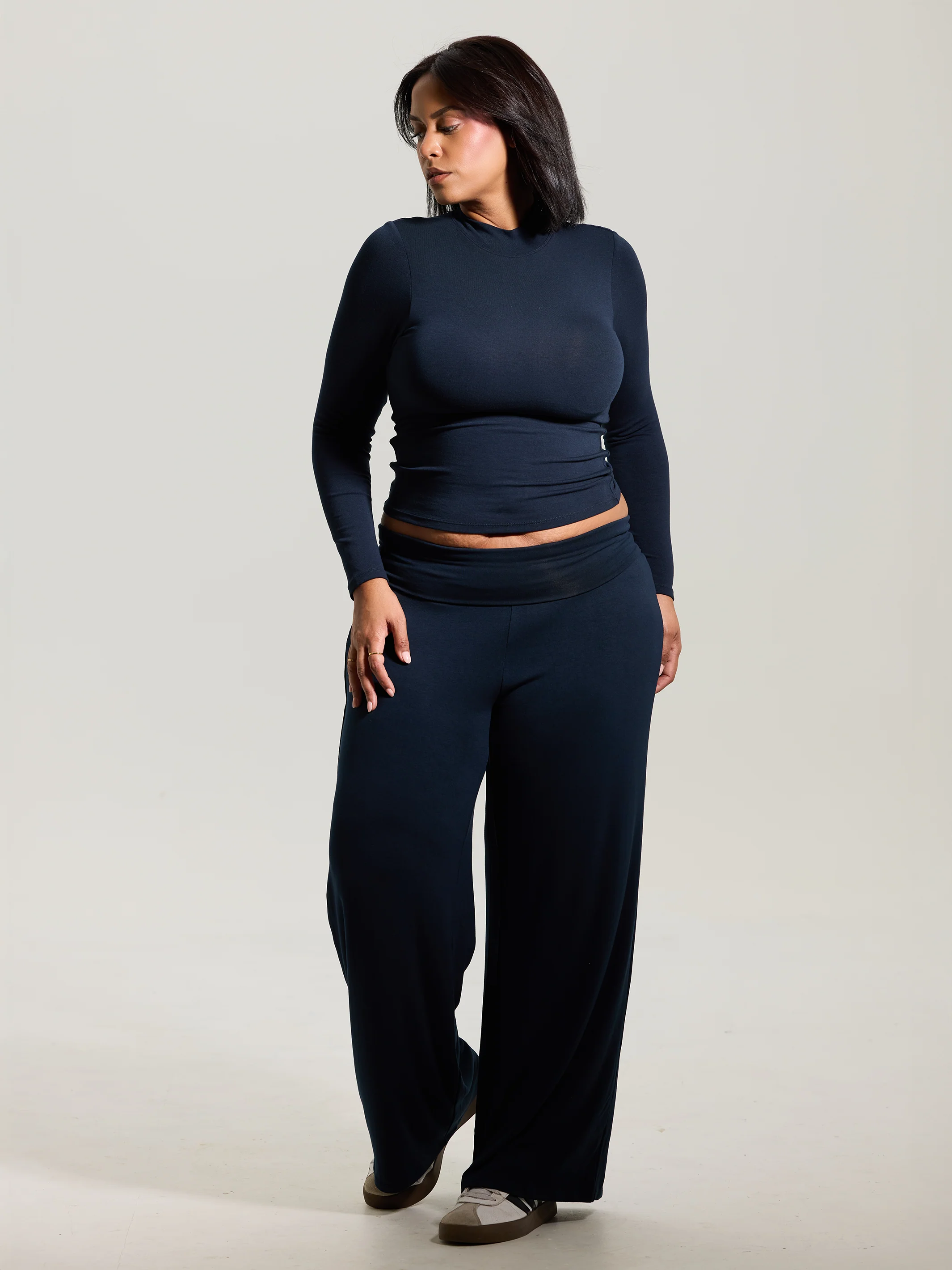 Turtleneck Long Sleeve - Image 15
