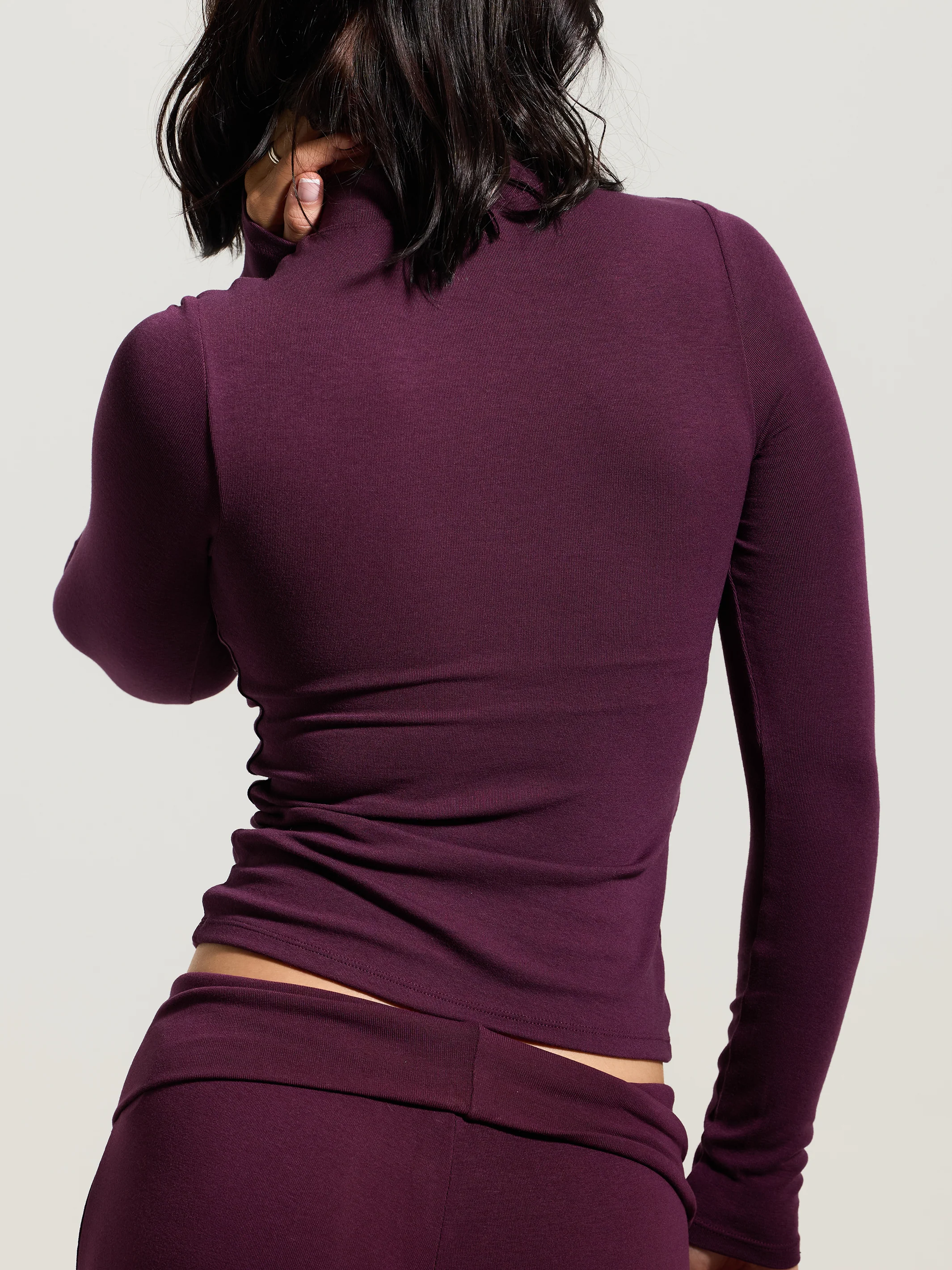 Turtleneck Long Sleeve - Image 3